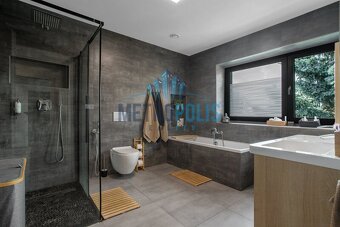 Luxusní novostavba 5+kk s wellness zázemím a špičkovým vybav - 2