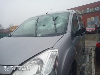 Prodám na náhradní díly Peugeot - 2