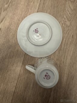 Zbytek z porcelánové soupravy na kávu - 2