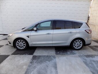 Ford S-MAX 2.0TDCi/Titanium/AT/LED/ - 2