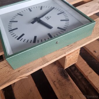 Hodiny pragotron - 2