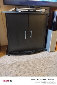 Akvárium 60L a skříňka - 2