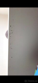 TV stolek ( vihals Ikea) - 2