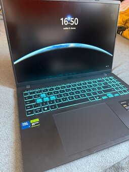 ASUS Vivobook Gaming V16 - 2