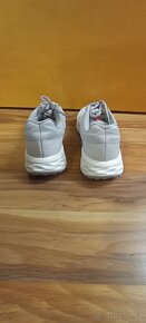 Nike Revolution - 2