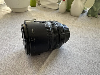 Nikon 18-105mm f/3,5-5,6 AF-S + sluneční clona HB-32 - 2