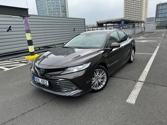 Toyota camry 2.5 hybrid VIP - 2