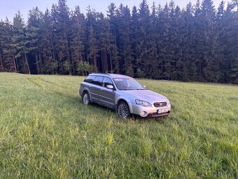 Subaru outback 2,5 121kw - 2