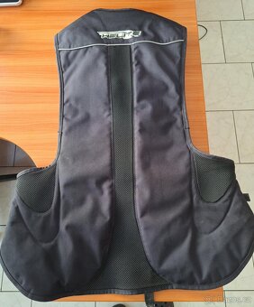 Vesta jezdecká airbagová Helite, vel. L - 2