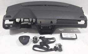 skoda rapid -seat toledo palubni deska - 2