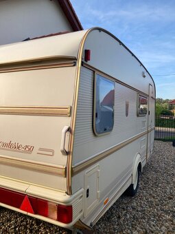 Obytný karavan - 2