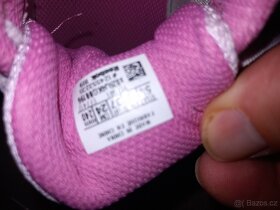 Dívčí sportovní boty Reebok vel. 37 zánovní - 2