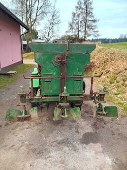 Sazeč brambor - 2
