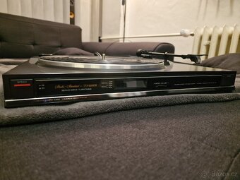 Gramofon Fisher MT-872 - 2