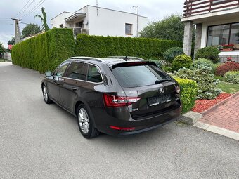 ŠKODA SUPERB KOMBI 2.0 TDI 140KW STYLE - 2
