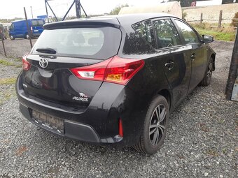 Toyota Auris - 2