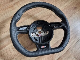 AUDI VOLANT kozeny zkoseny - perforovana kuze - S/RS logo - 2