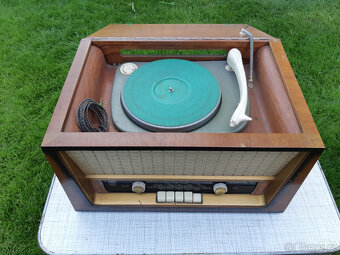 Radio s gramofonem - 2