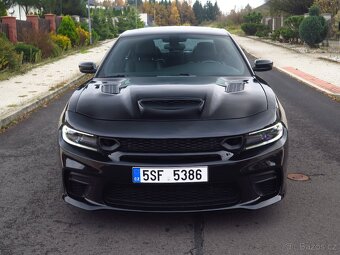 Dodge Charger 3.6 V6 - DPH - SRT vzhled - 2