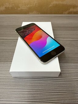 Apple iPhone SE 2022 128GB bílá, TOP stav, baterie 100% - 2