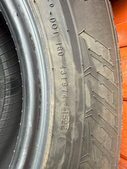 Pneu letní Continental 215/70/15C gumy - 2