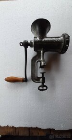 Mlýnek na maso od Českého výrobce - 2