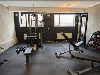 Posilovací stroje - 2