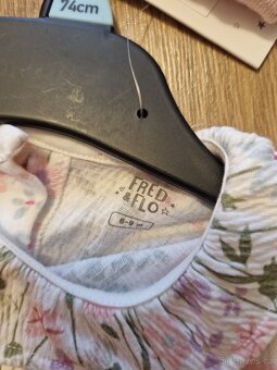 Jarní bavlněné šaty s kytičkami F&F, vel. 74 - 2