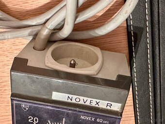 Časovač-hodiny do temné komory Novex - 2