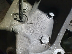 BMW 135i díly řízení - 2