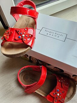 Dívčí sandálky červené vel. 30 - 2