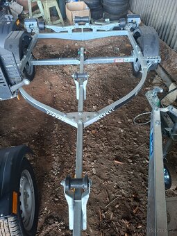 Přívěs na loď - 3,9m LORRIES - 2