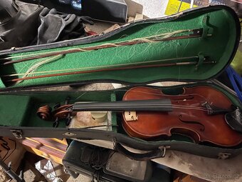 Housle krásné bez prasklin - 2