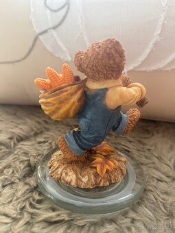 Bear with pumpkins - 2