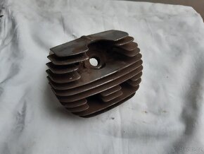 Soubor dílů auto - moto - 2