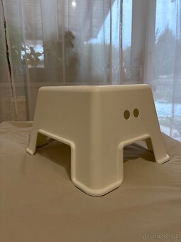 Stupínek ikea - 2