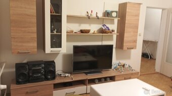 Obývací stěna + konferenční stolek - 2