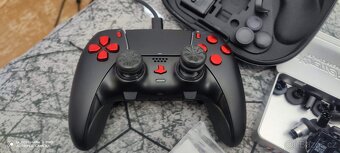 Modifikovaný Dualsense Edge - 2