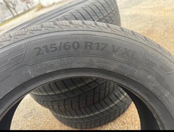 Zimni gumy 215/60/R17 - 2