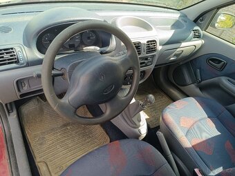 Renault Clio r.00 1.2 Náhradní díly - 2