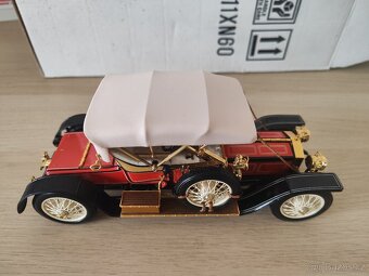 FM Rolls Royce Silver Ghost 1910 1:24 + vitrína zdarma - 2