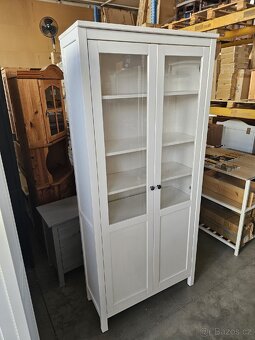 VITRÍNA IKEA HEMNES - 2