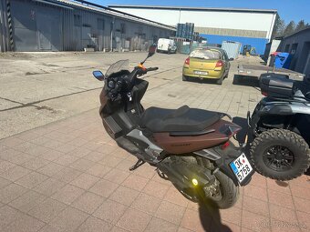 Maxon DISCOVER 300 - 2