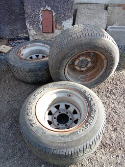 Of road kola,Nissan terrano1 - 2