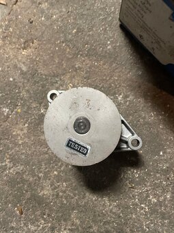 Nové Vodní čerpadlo 1.4 16V SKF - 2