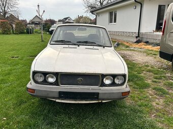 Skoda 105GL - 2