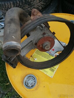 Vodní pumpa, motorek stěračů Fiat 600 - 2
