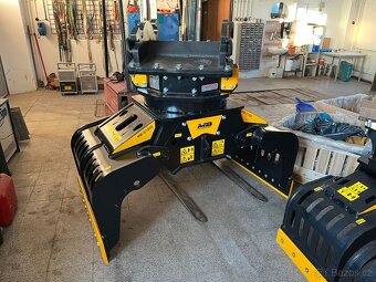 Sortýrovací drapák MB CRUSHER - 2