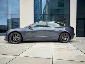 TESLA MODEL 3 LONG RANGE 4x4 1 MAJITEL - 2