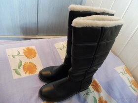 Černé zateplené koženkové dámské kozačky, vel.38 (5) - 2